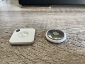 Tile vs Apple AirTag – Which is better?